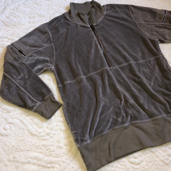 UO Silence + Noise Velour Oversized Popover Jacket - Picture 10 of 11